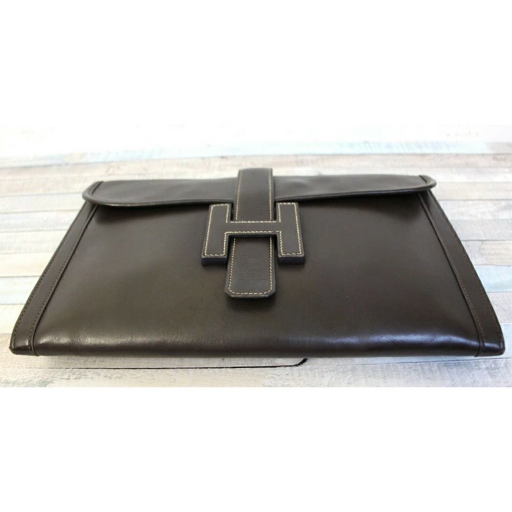 AUTHENTIC HERMÈS JIGE FRANCE BROWN GENUINE LEATHER H LOGO FRONT CLUTCH HANDBAG - Picture 4 of 11
